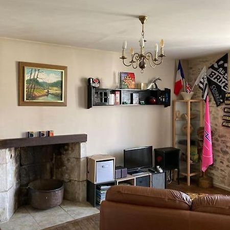 Grand Appartement Tres Clair Pres Centre Ville Argentat Esterno foto